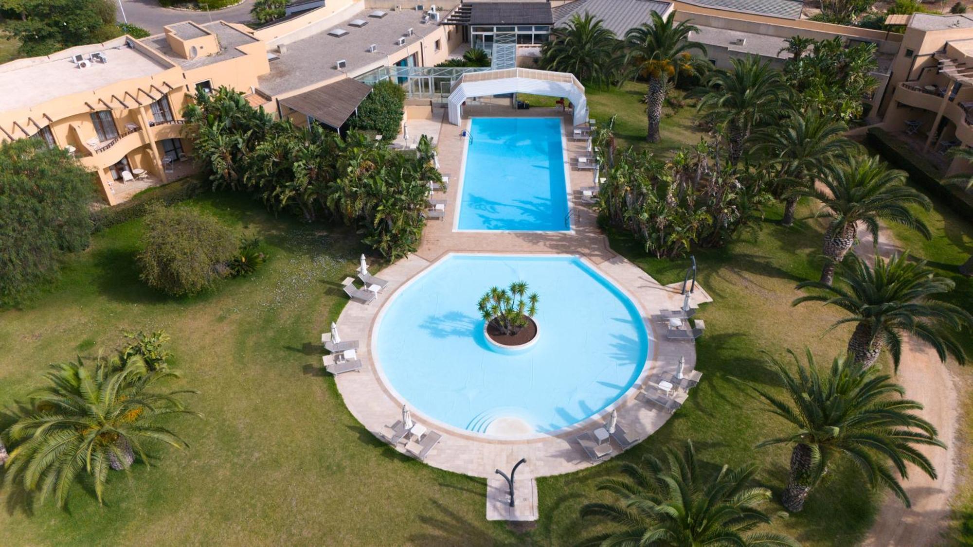 Voi Arenella Resort Luaran gambar