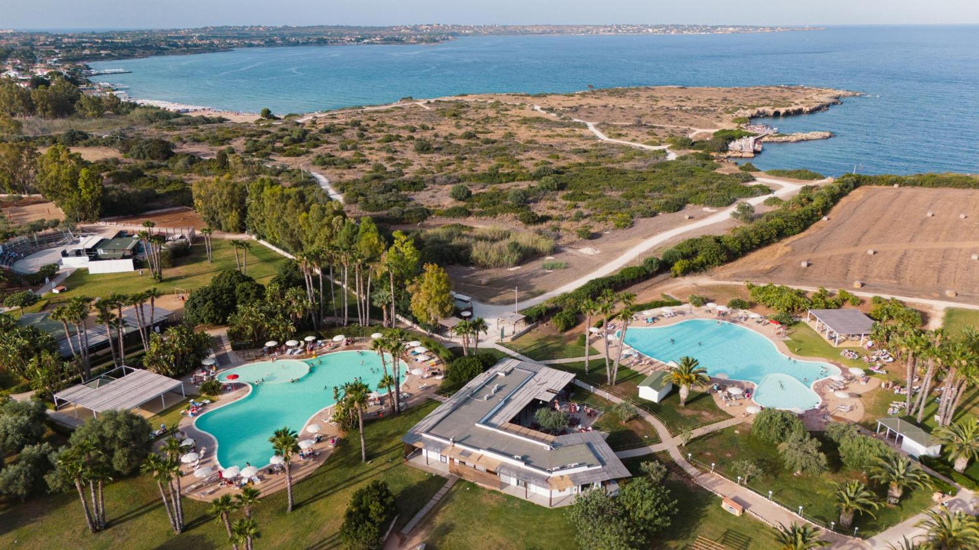 Voi Arenella Resort Luaran gambar