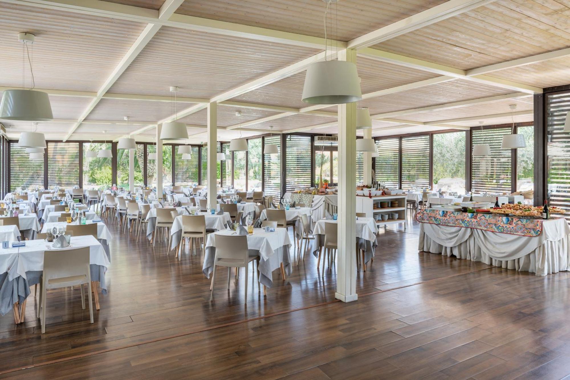 Voi Arenella Resort Luaran gambar